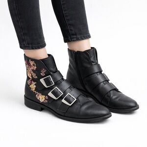 Size 7.5 (38) Zara Women’s Trafaluc Floral Embroidered Buckle Ankle Boots Black